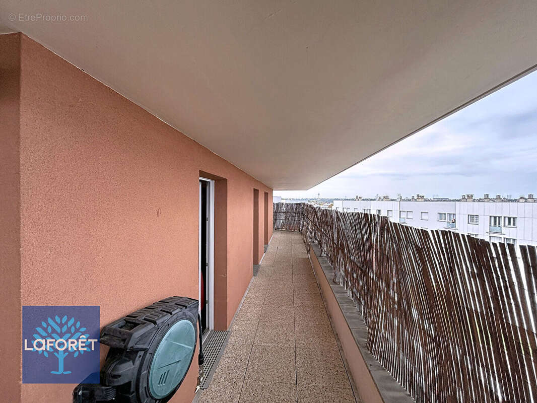 Appartement à CORBEIL-ESSONNES