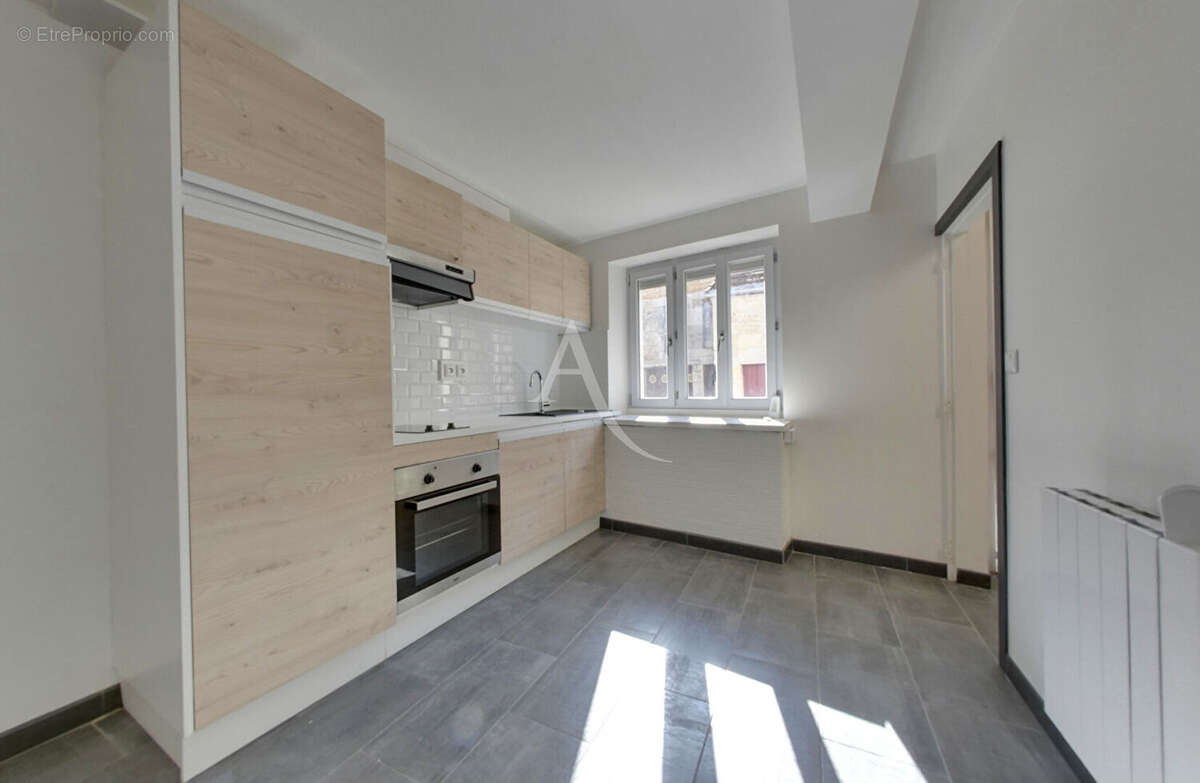 Maison entièrement rénovée à Courson Les Carrières - photo 2