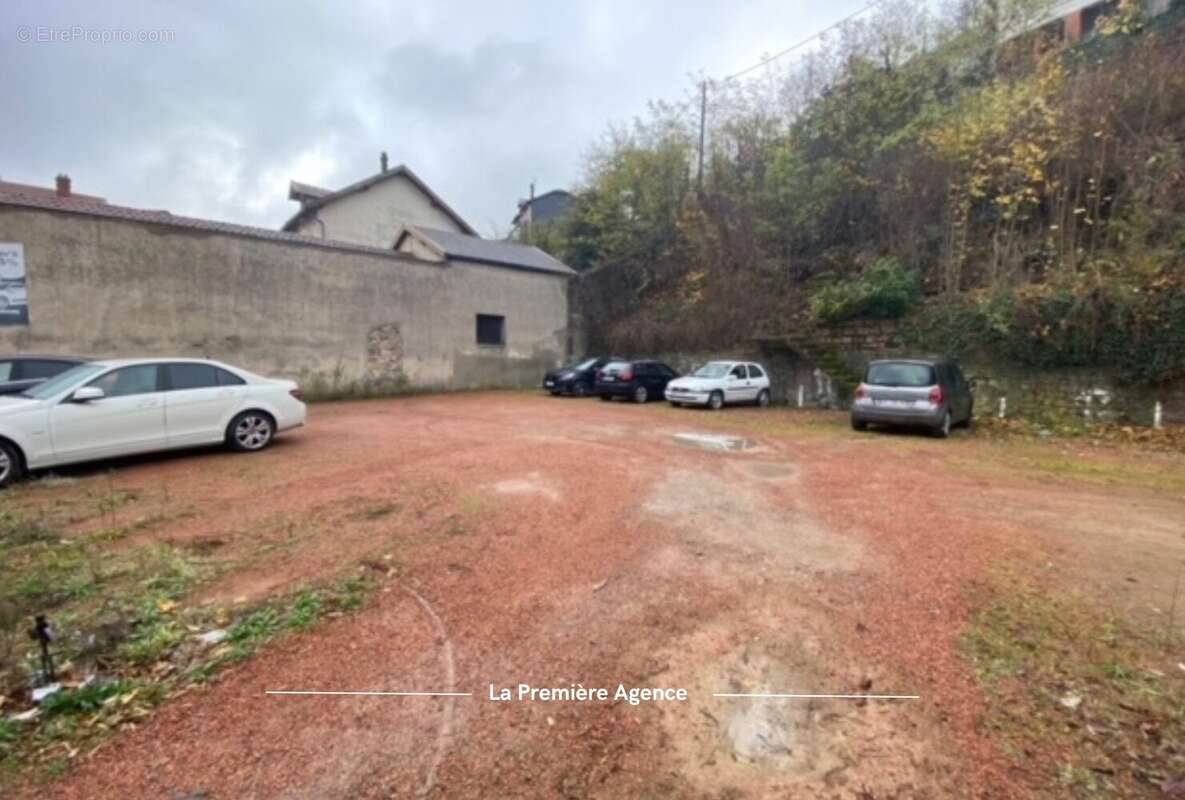 Appartement 620 m² à Tarare  - photo 5