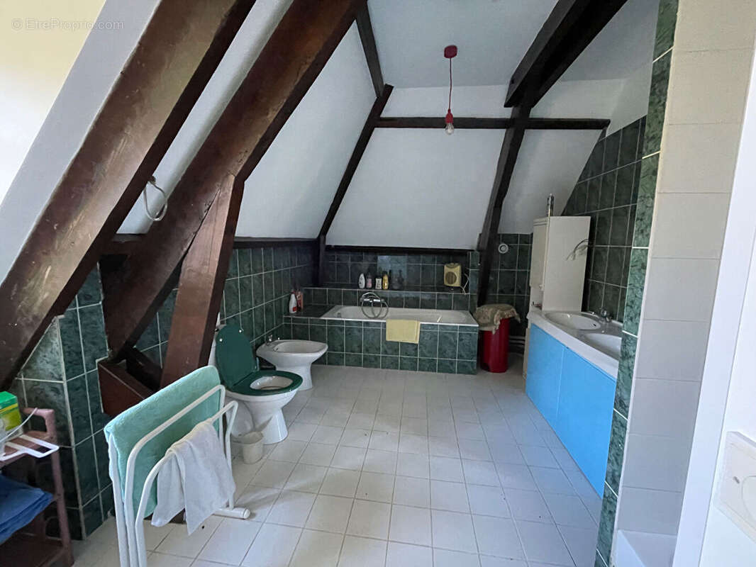 Maison à ABBEVILLE-LA-RIVIERE