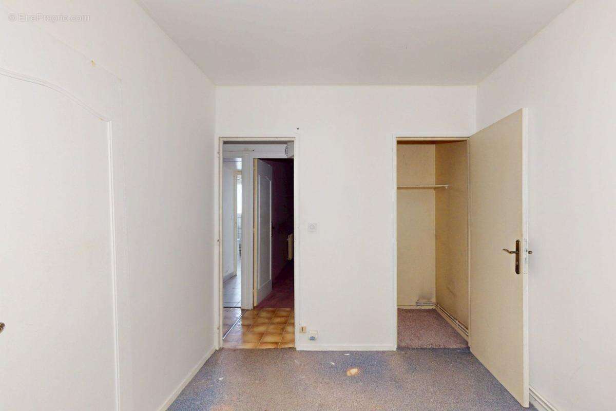 Appartement à CLICHY-SOUS-BOIS