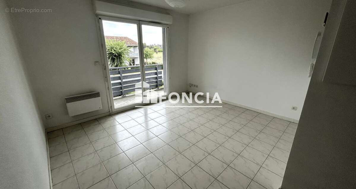 Appartement à PINEUILH