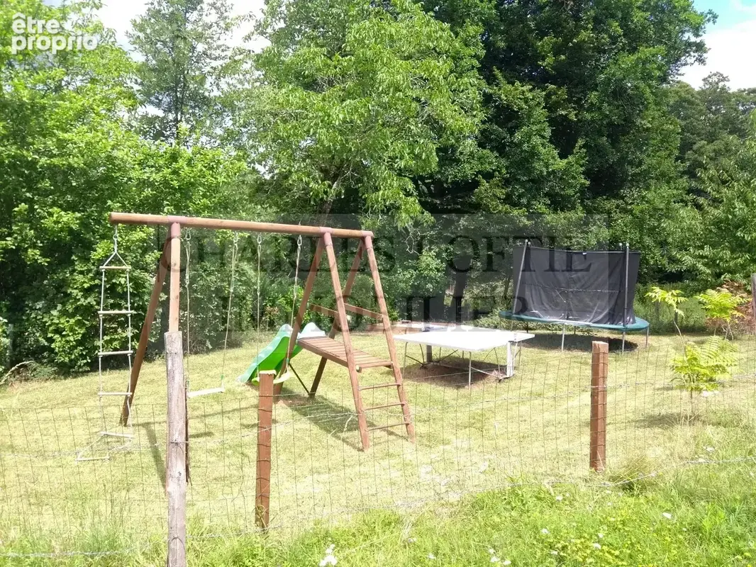 Magnifique ensemble immobilier comprenant une maison prinicipale, trois gîtes et 2 piscines, - photo 12