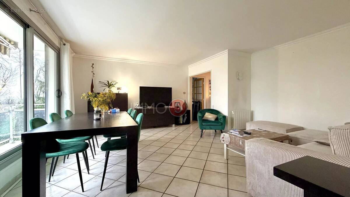 Appartement à LE RAINCY