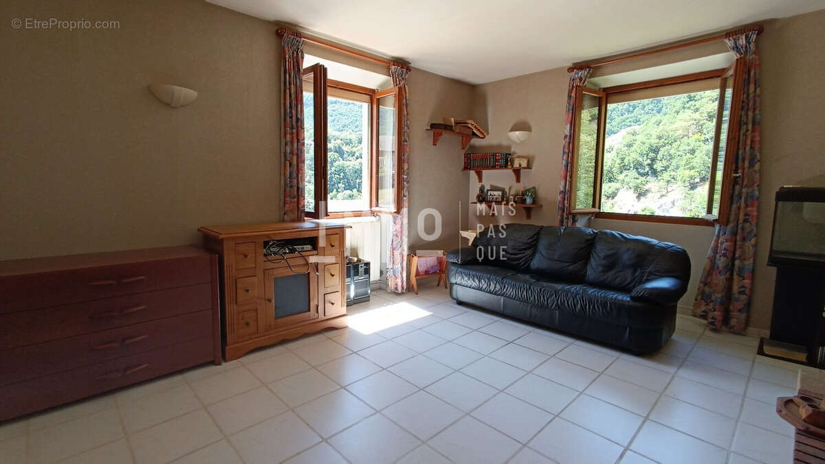 Maison à NOTRE-DAME-DU-PRE