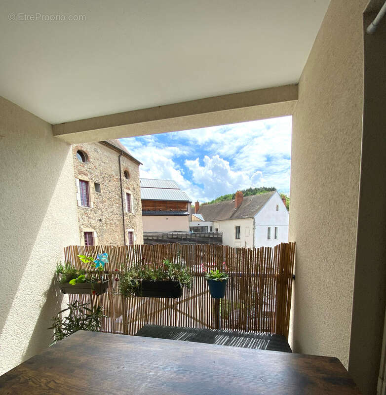 SOUS COMPROMIS : Centre-ville : T3 de 72 m2 avec terrasse et parking privatif - photo 11