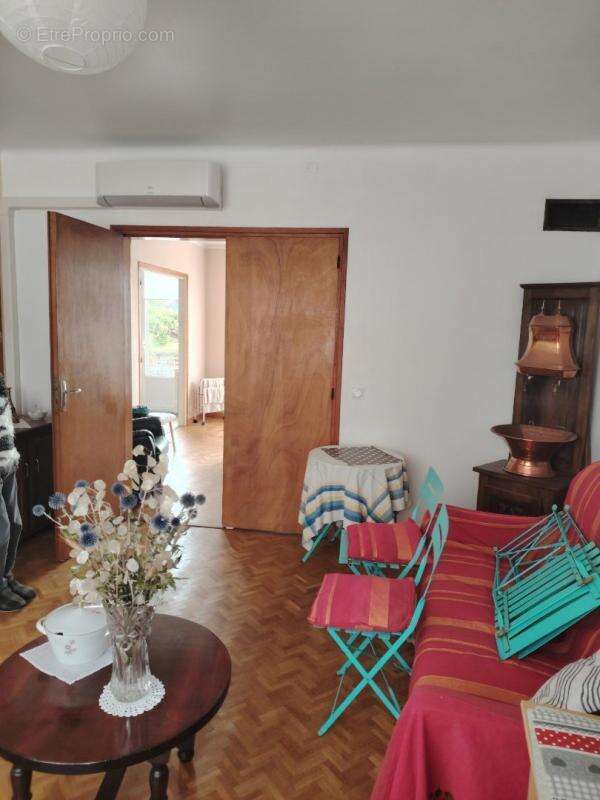 Appartement à LATRONQUIERE