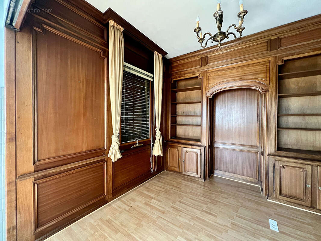 Appartement  5 pièce(s) - 141.44 m2 - Béziers - photo 3