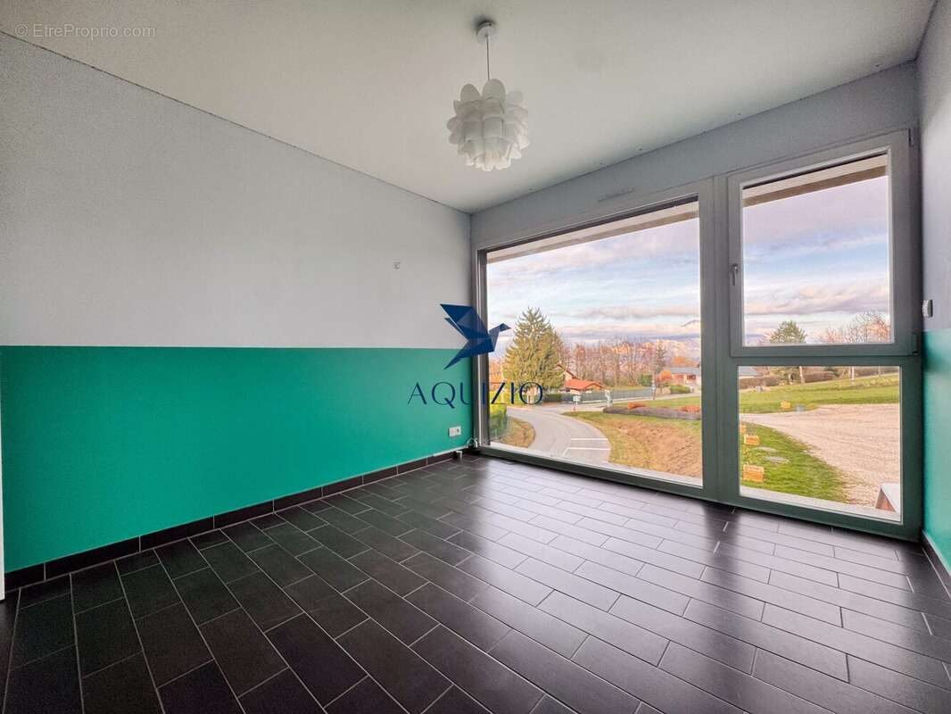 Appartement à LA ROCHE-SUR-FORON