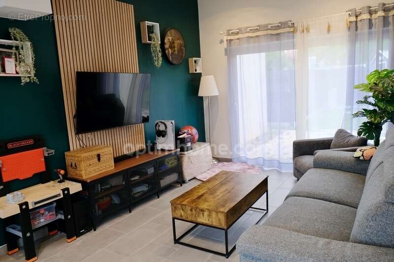 Maison à DEMOUVILLE