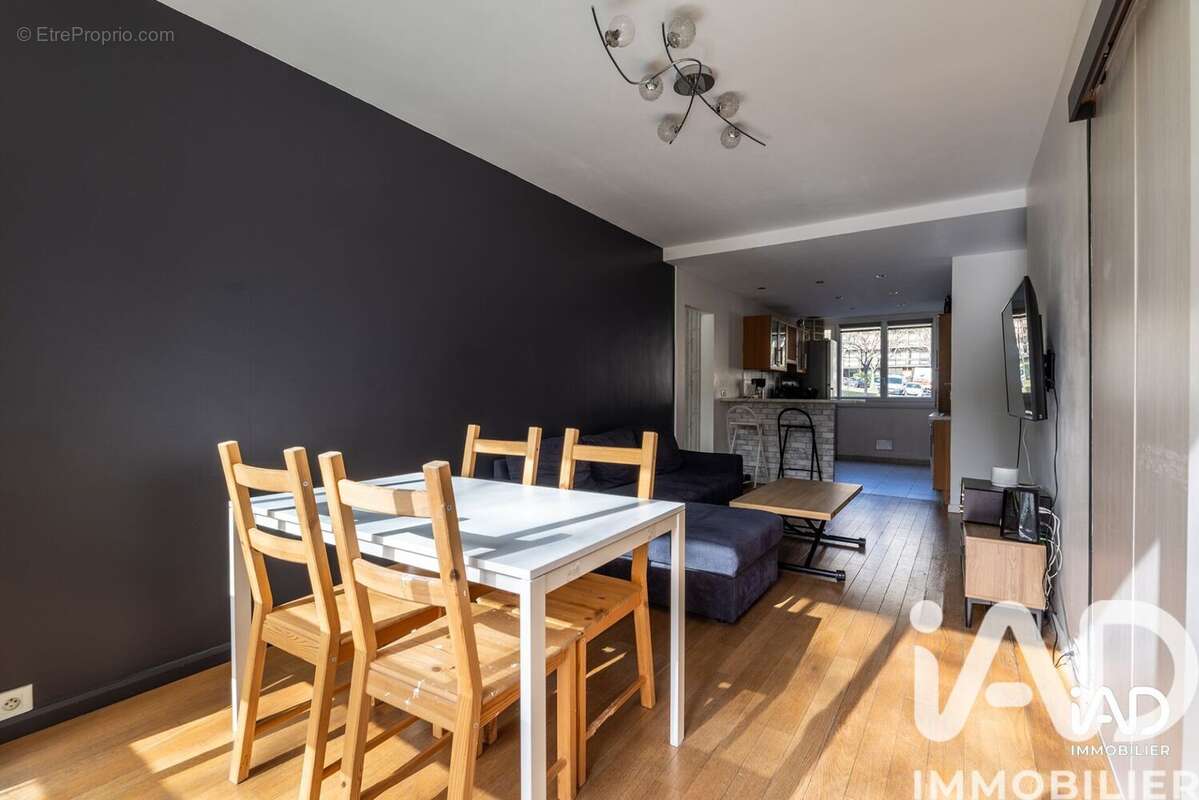 Photo 2 - Appartement à FONTENAY-LE-FLEURY