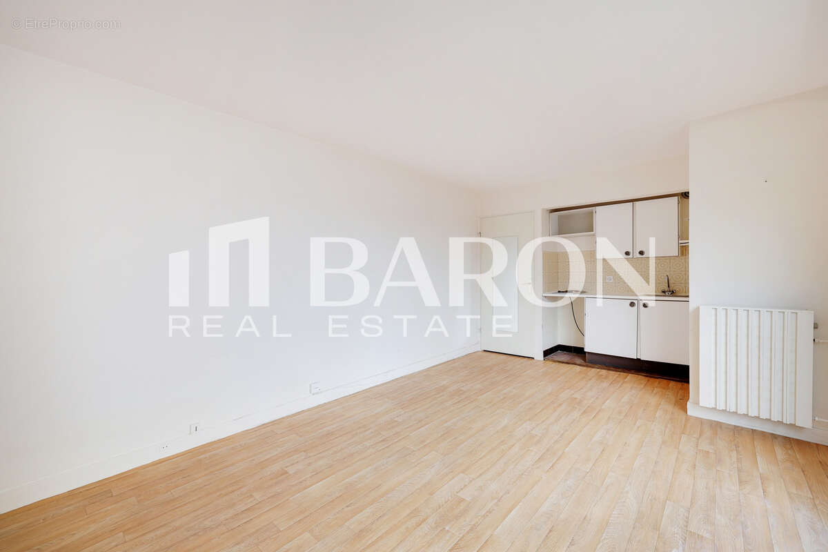 Appartement à PARIS-11E