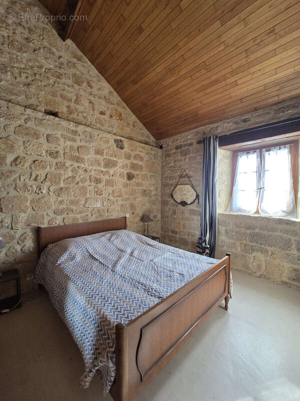 Ensemble immobilier dans le bourg du village - photo 20