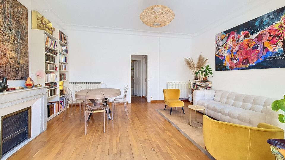 Appartement à NIMES