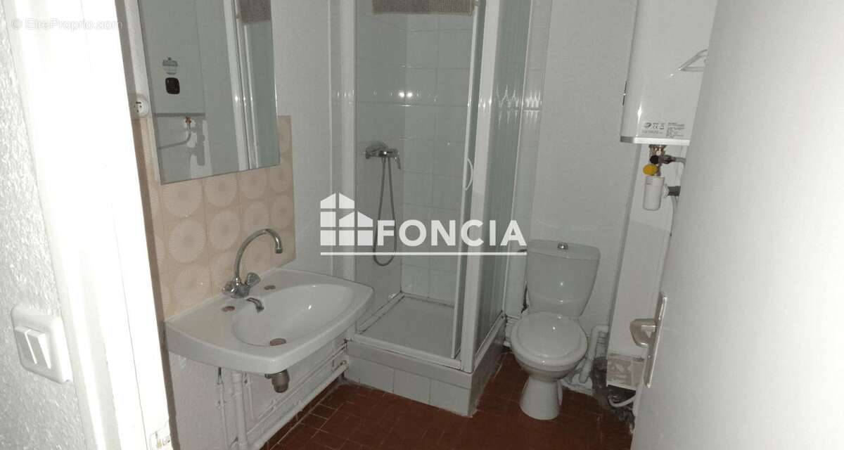 Appartement à GREOUX-LES-BAINS