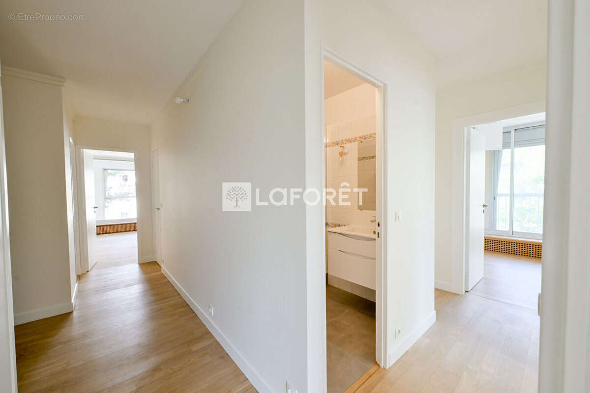 Appartement à PARIS-20E