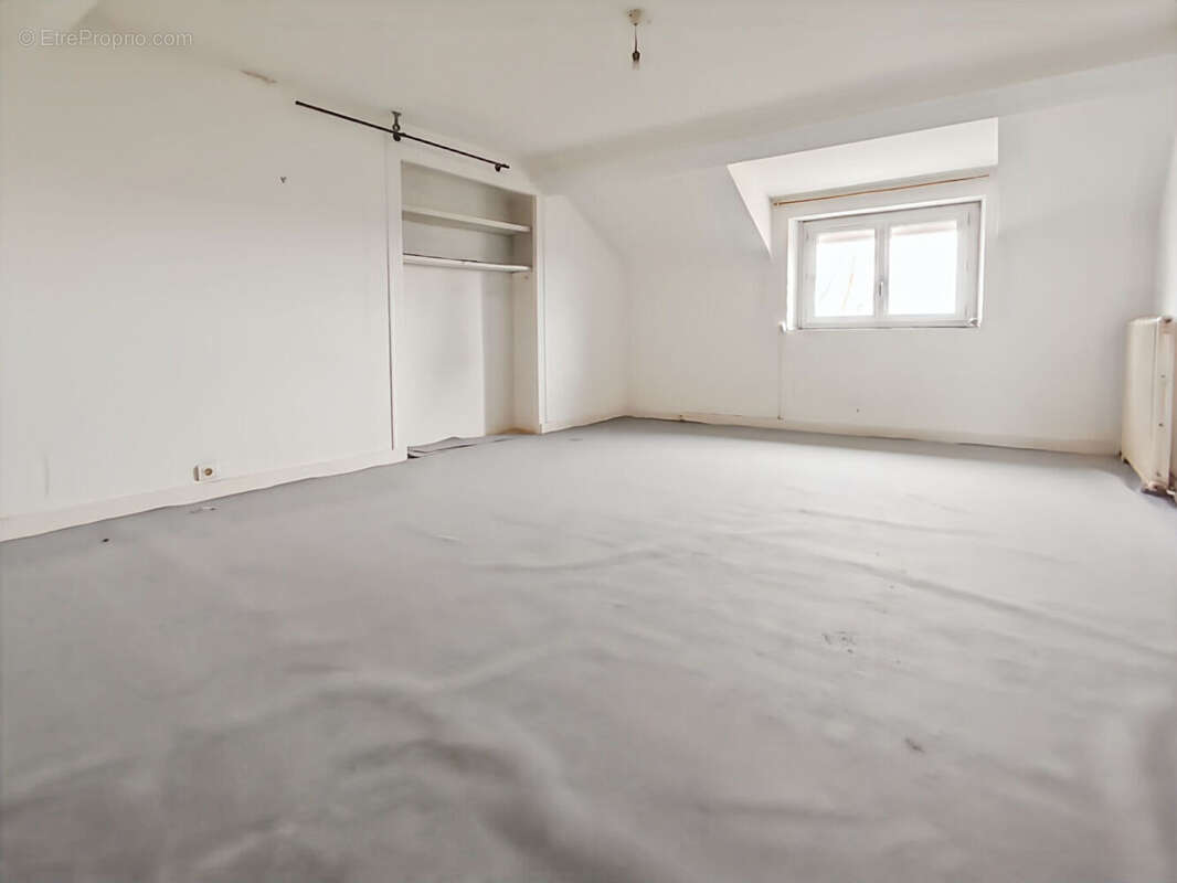 Maison à SAINT-FLORENT-LE-VIEIL