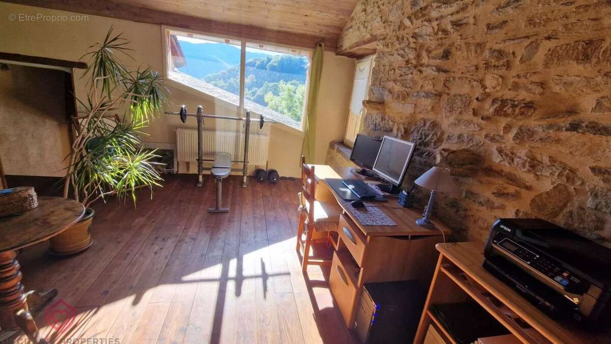 Maison à ESPLAS-DE-SEROU