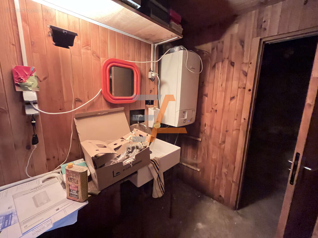 Atelier + sous sol + garage - photo 9