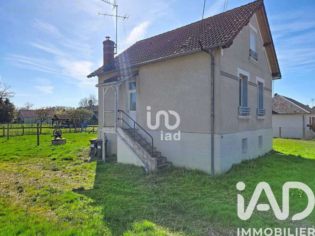 Photo 1 - Maison à THEILLAY