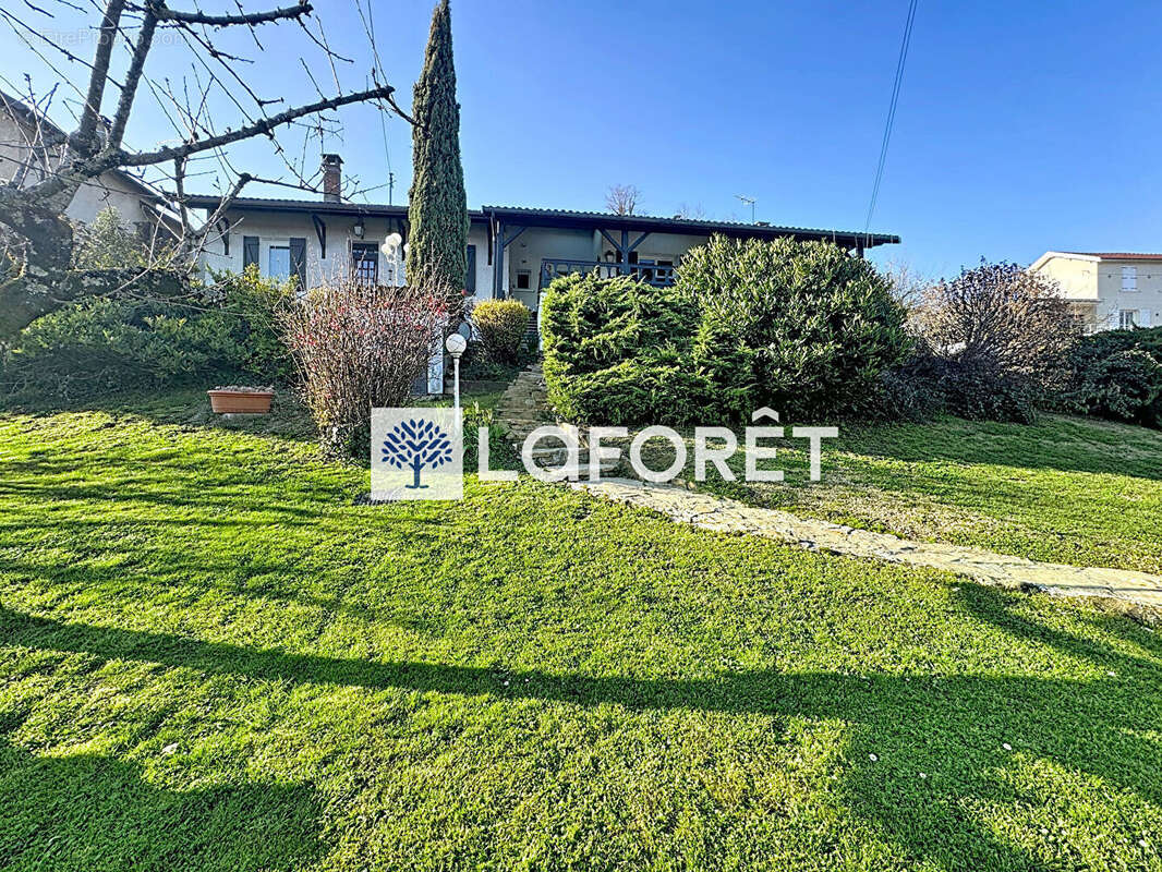 Maison Neyron le Haut, 7 pièces de 192m², terrain de 2423m², piscine, double garage - photo 16
