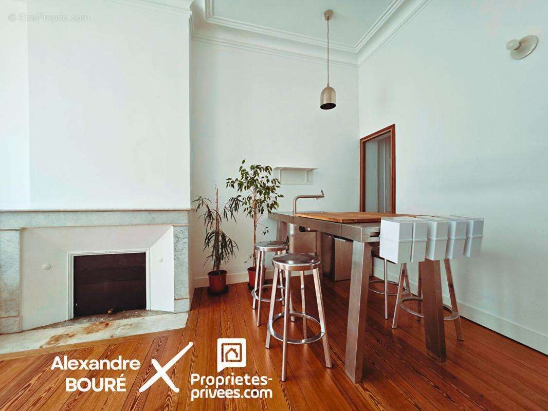 Appartement à BORDEAUX