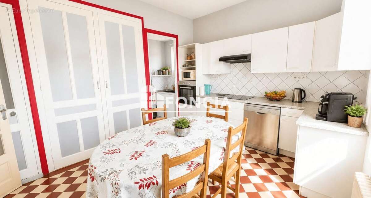 Maison à VILLEFRANCHE-SUR-SAONE