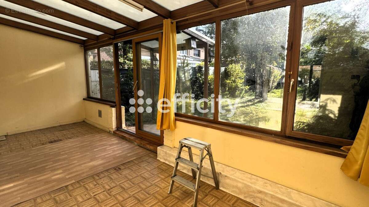 Maison à FACHES-THUMESNIL