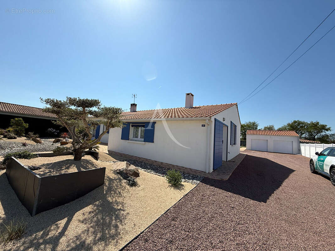 Maison à L&#039;AIGUILLON-SUR-VIE