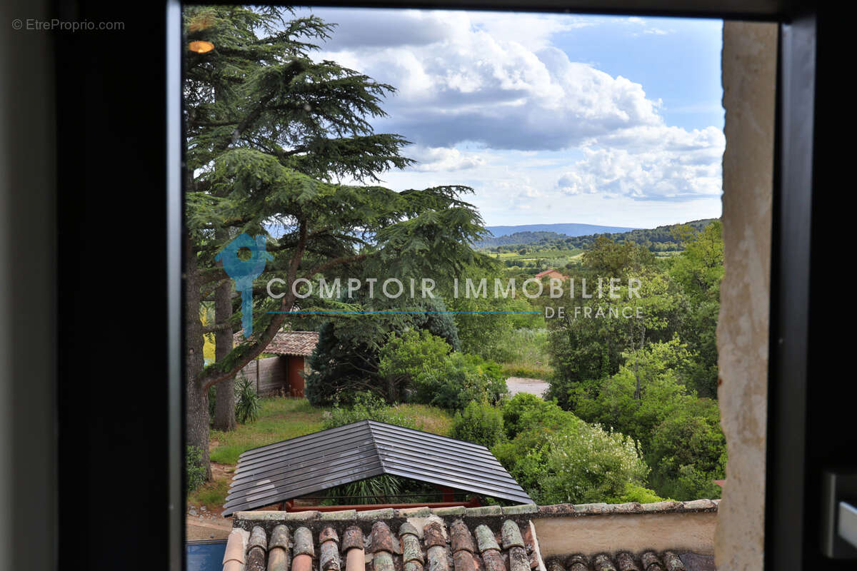 Maison à SAINT-SATURNIN-LES-APT