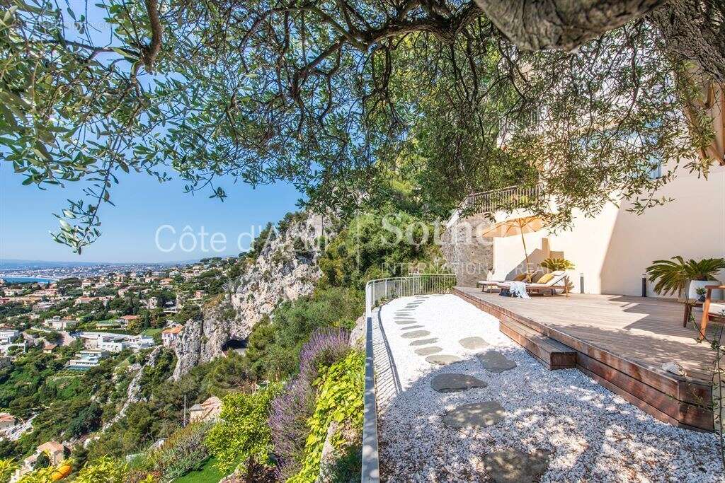 Appartement à VILLEFRANCHE-SUR-MER