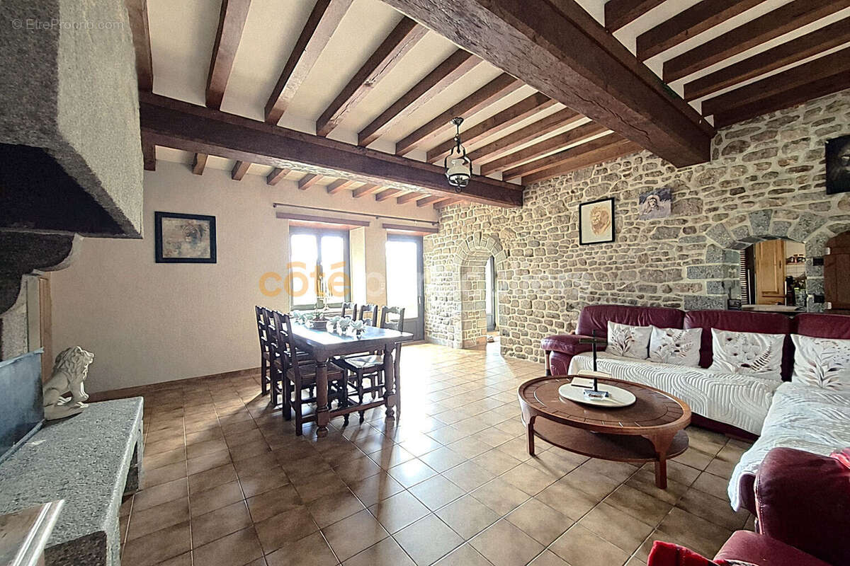 Maison à LE LUOT