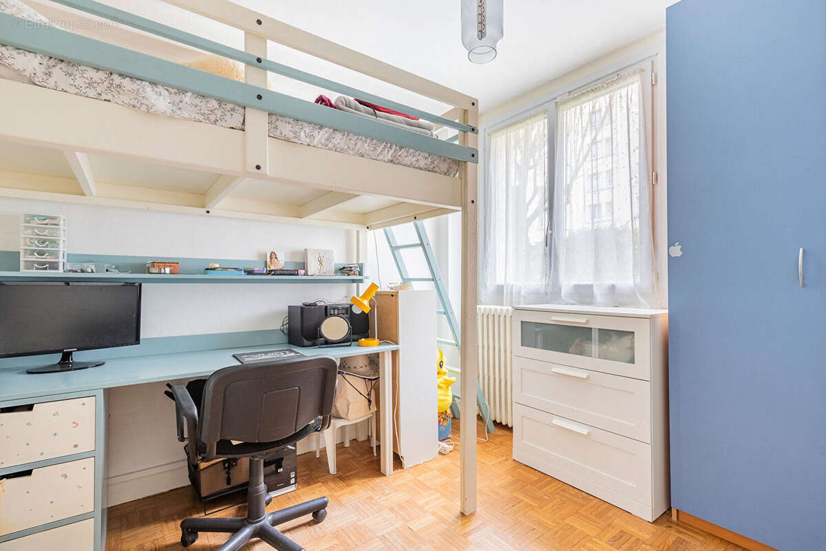 Appartement à BAGNEUX