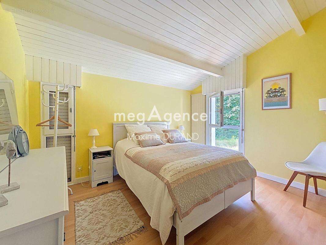 Maison à ARGENTON-CHATEAU