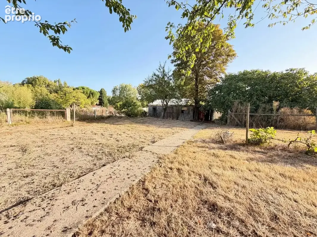 Terrain constructible de 565 M² - photo 9