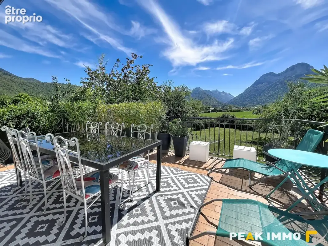 A vendre maison rénovée   Terrain de 2 841 m2 piscinable   Vue montagnes   Secteur Verthier - photo 3