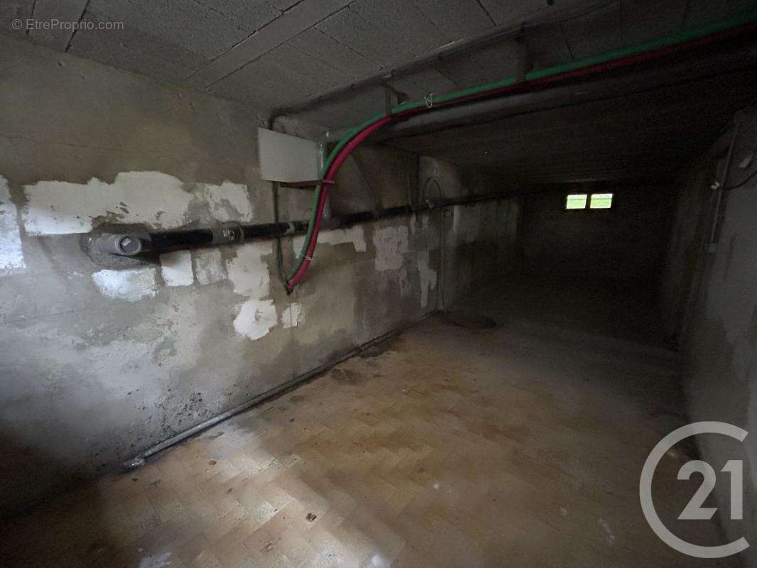 Parking à PONT-SAINTE-MAXENCE