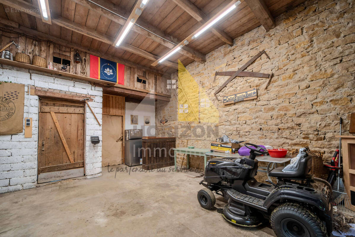 Maison à LONS-LE-SAUNIER