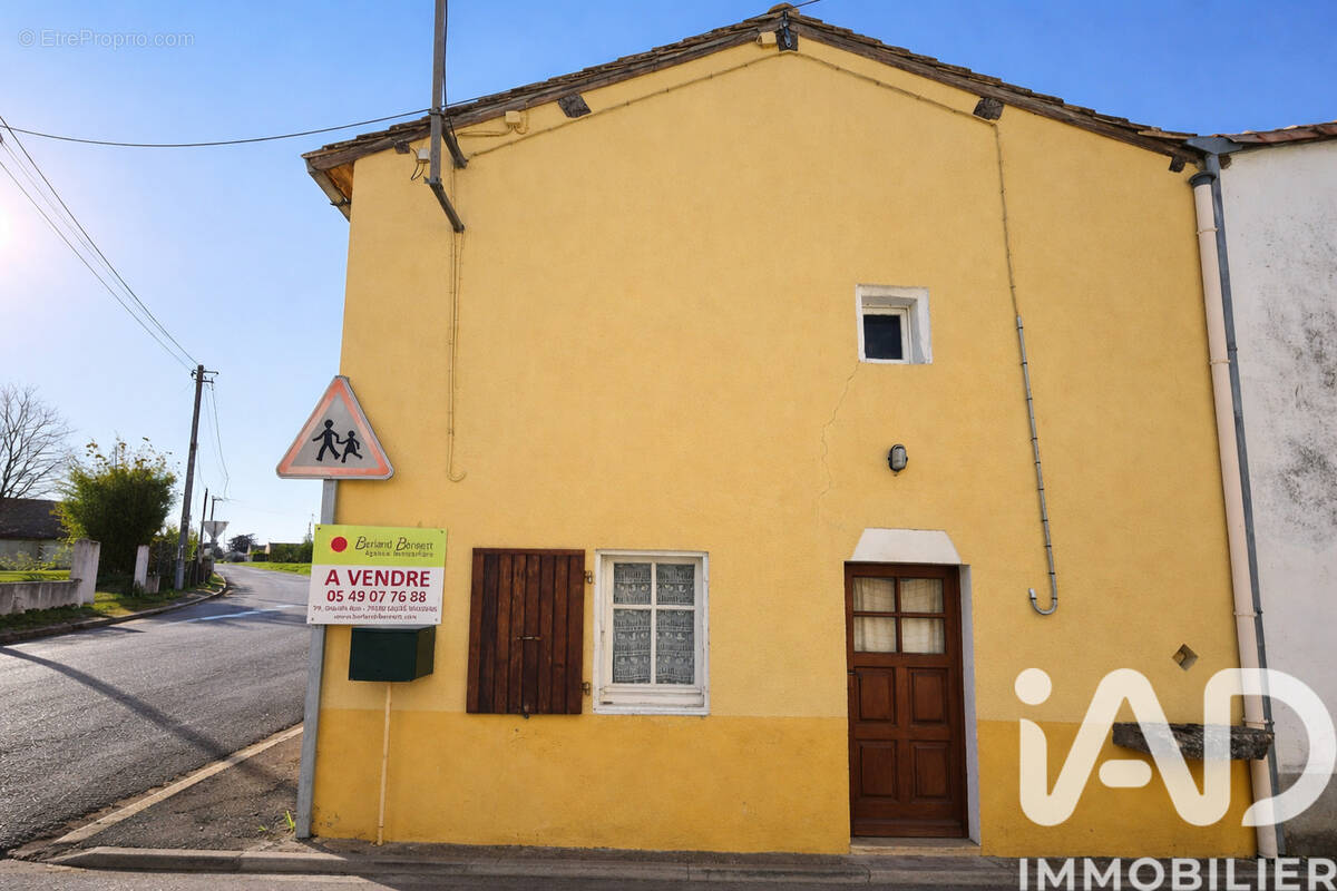 Photo 1 - Maison à MAIRE-LEVESCAULT