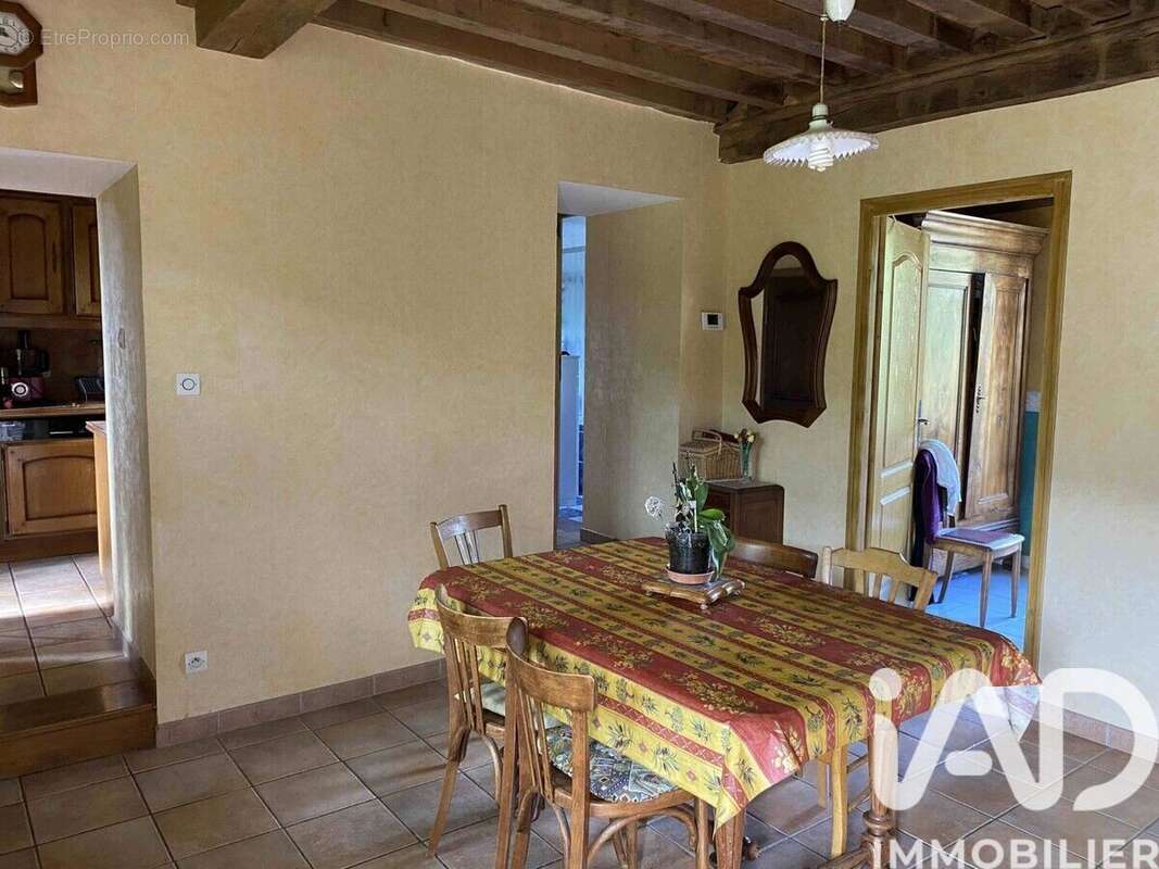 Maison 172 m² à Nanton  - photo 3