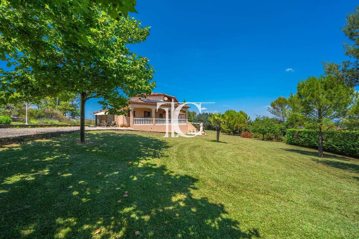 Maison à SAINT-JULIEN-DE-CASSAGNAS