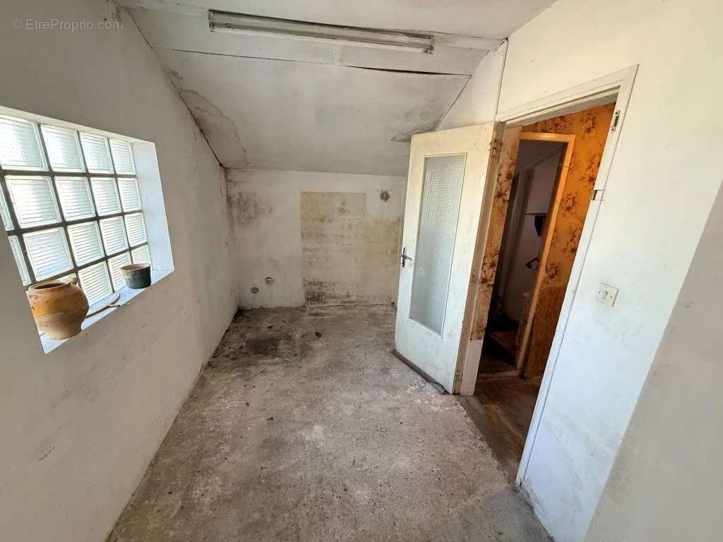 St savin maison plain-pied a 400 m des commerces - photo 6