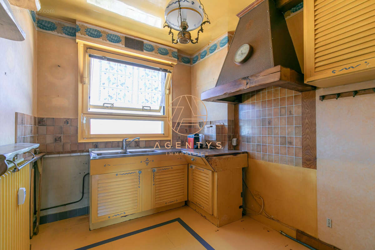 Appartement à SAINT-MAUR-DES-FOSSES