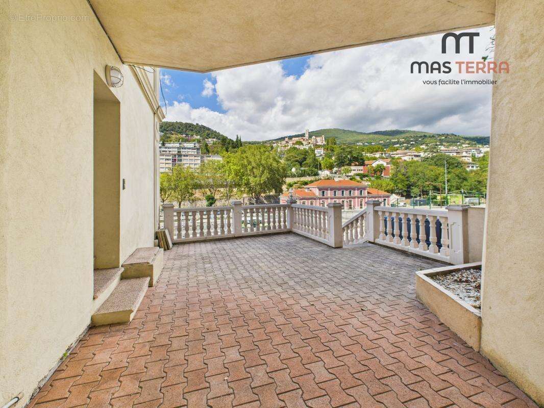 Appartement à GRASSE