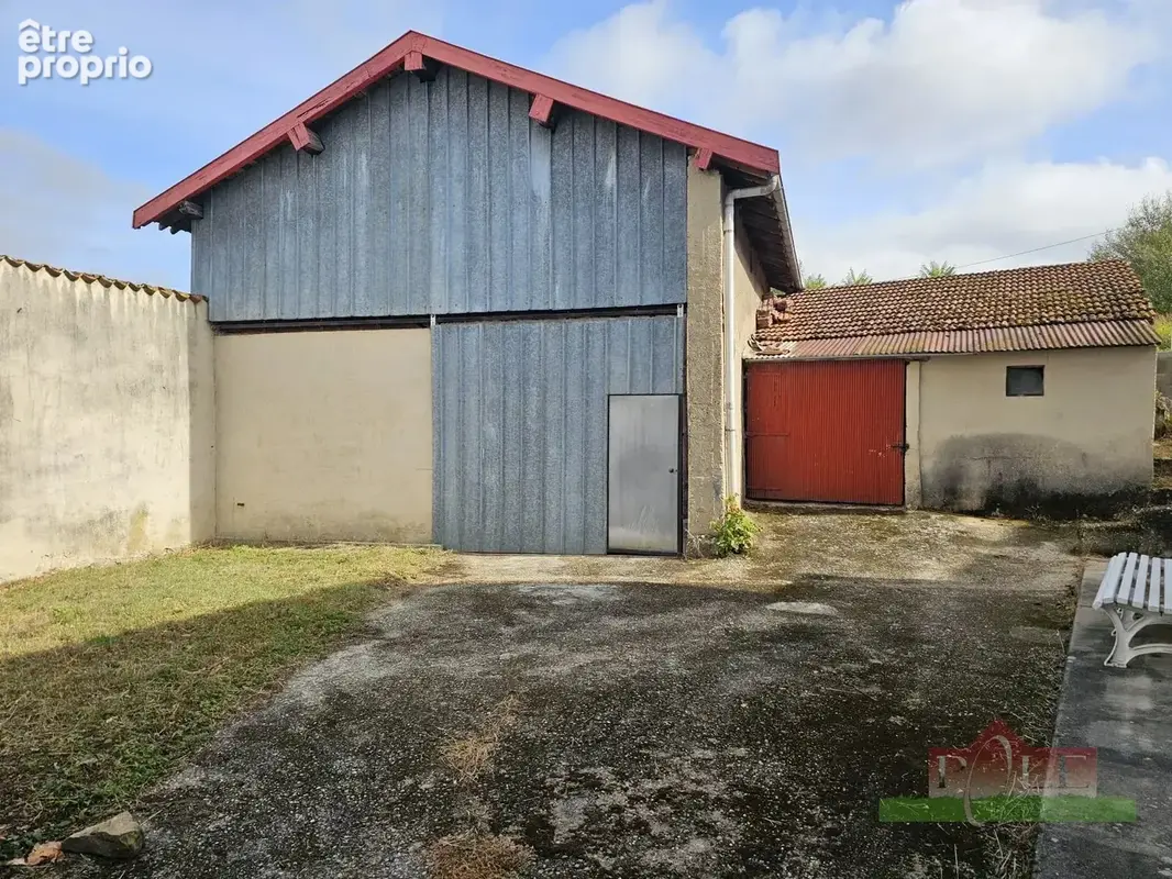 SEPTEME, Ancien corps de ferme à rénover 157m² avec dépendances 175m² - photo 3