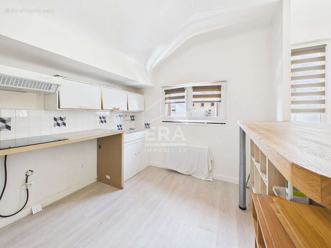 Vente - Anglet limite Biarritz - T2 -  42m² carrez/52m² utiles  cave et stationnement - photo 2