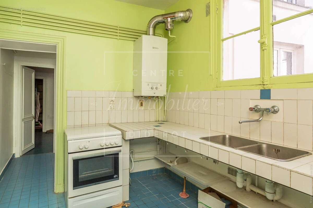 Appartement à PARIS-11E