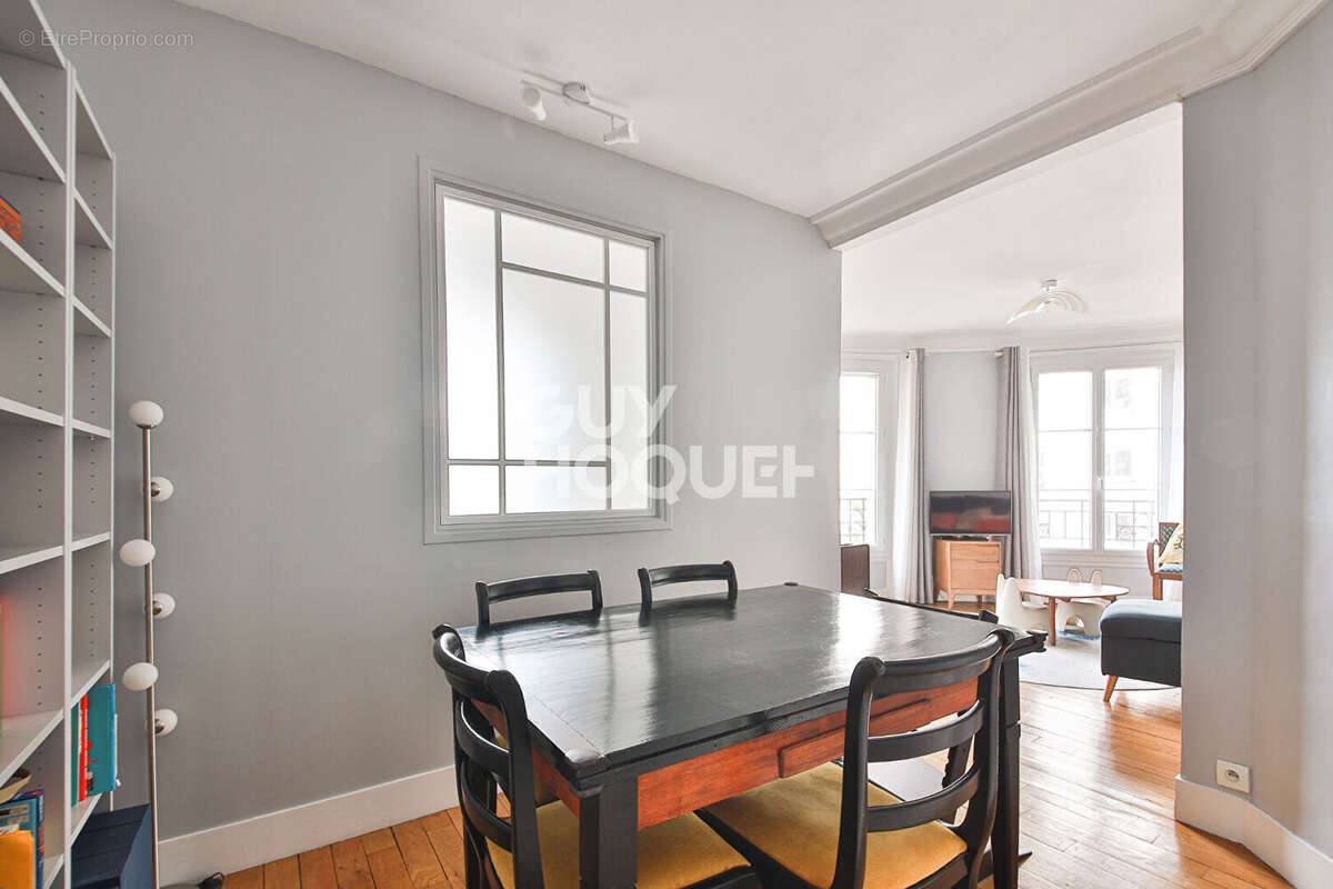 Appartement à PARIS-15E