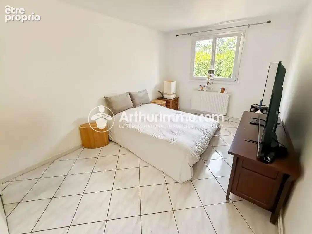Maison 173 m² à Saint-Germain-Les-Corbeil  - photo 8