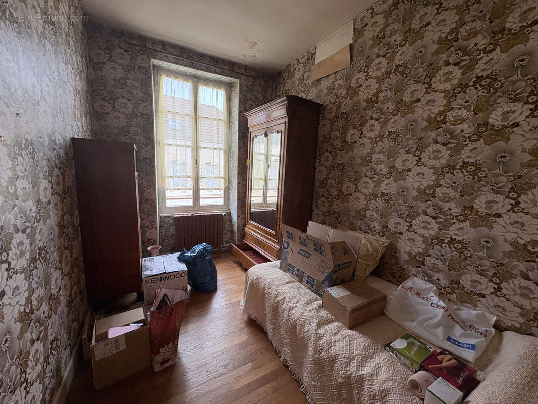 Appartement à EPINAC